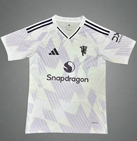 Manchester United 25-26 away shirt